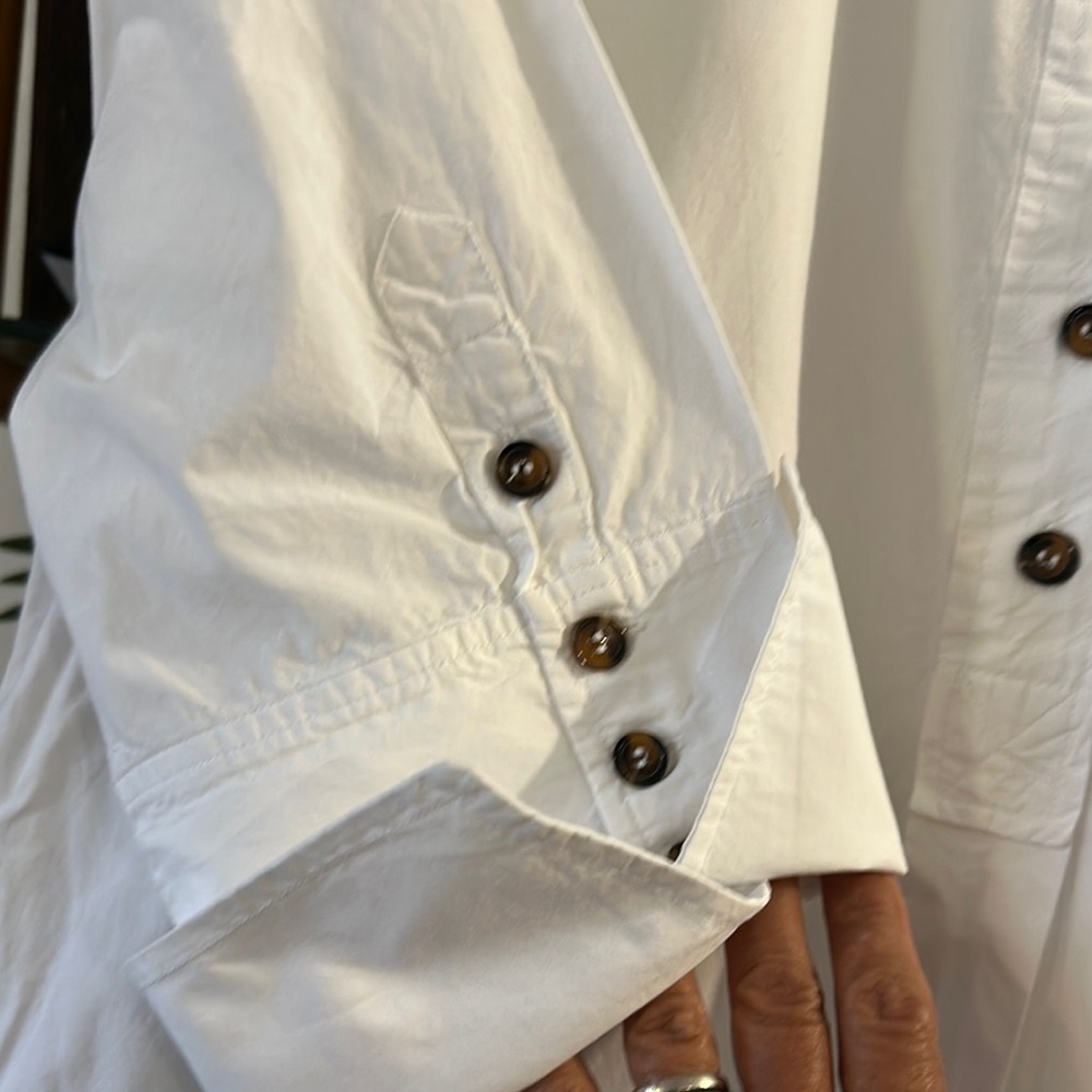 GANNI White Poplin Oversized Shirt Dress
by GANNI - Picture 11 of 16